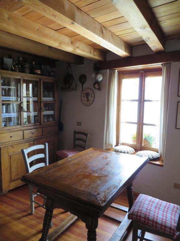 Casa Vacanze Roncaiola Tirano Exterior foto